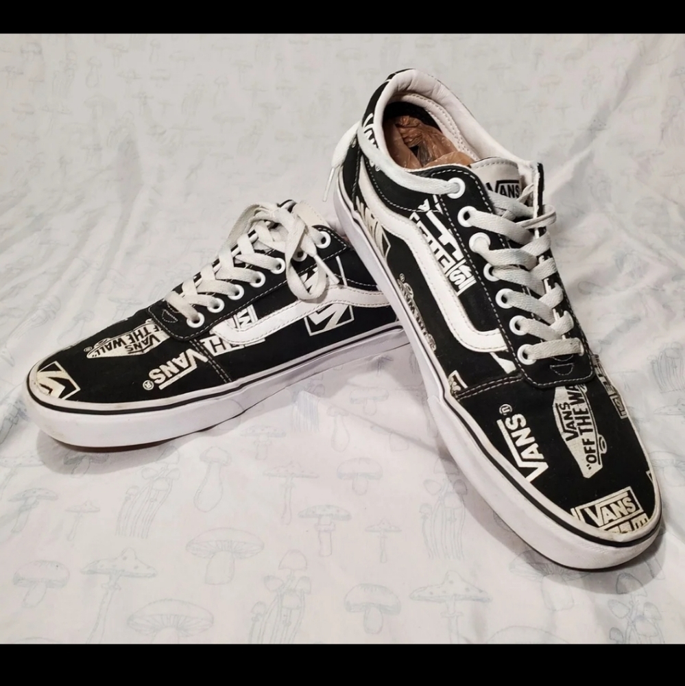 Mens Vans Authentics Logo Mix Shoes / Size 10.5 / Black and White